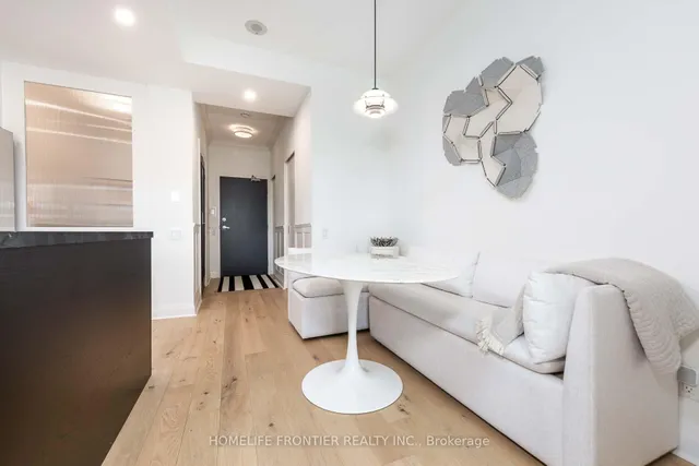 Additional image 4 of 20 Scrivener Sq Unit 905