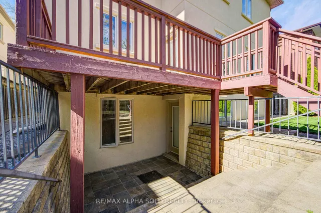 Additional image 49 of 219 Greenfield Ave