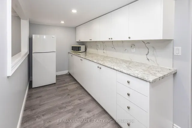 Additional image 24 of 3641 Holden Cres