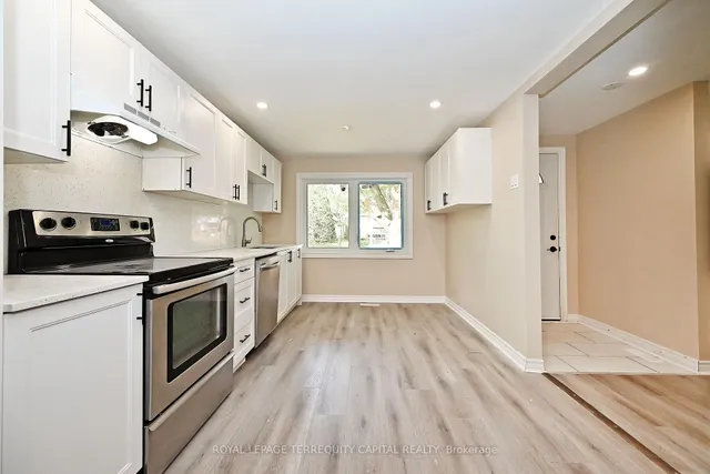 Additional image 18 of 73 Hickory Heights Cres