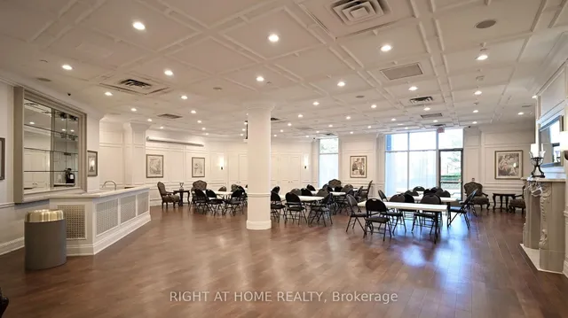 Additional image 41 of 35 Kingsbridge Garden Circ Unit 2108