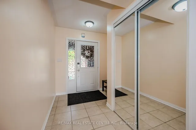 Additional image 3 of 47 Vanhorne Clse