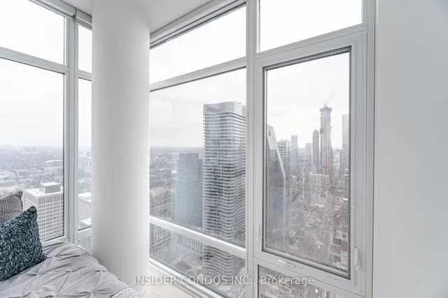 Additional image 26 of 501 Yonge St Unit 5202