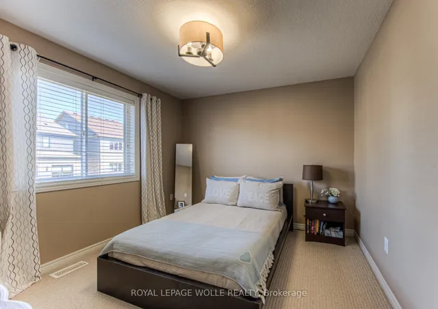 Additional image 29 of 18 Creek Ridge St