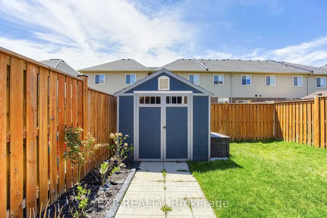 Additional image 33 of 42 Pinot Cres