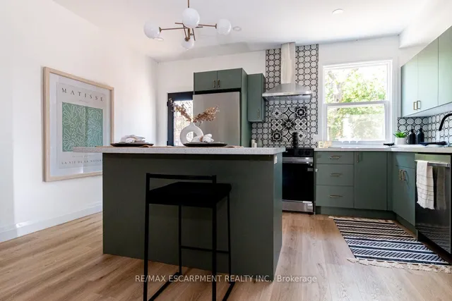 Additional image 17 of 30 Cedar Ave