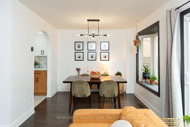 Additional image 13 of 32 Clarridge Crt