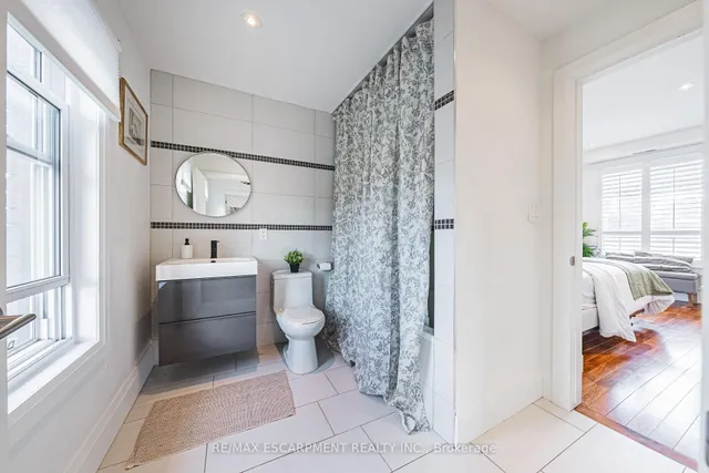 Additional image 28 of 78 Colbourne St