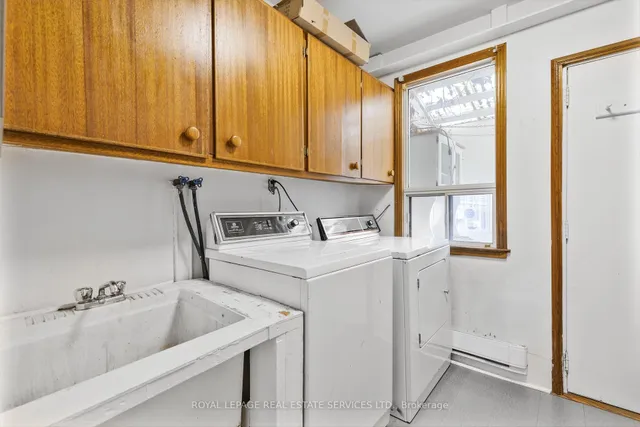 Additional image 17 of 195 Islington Ave