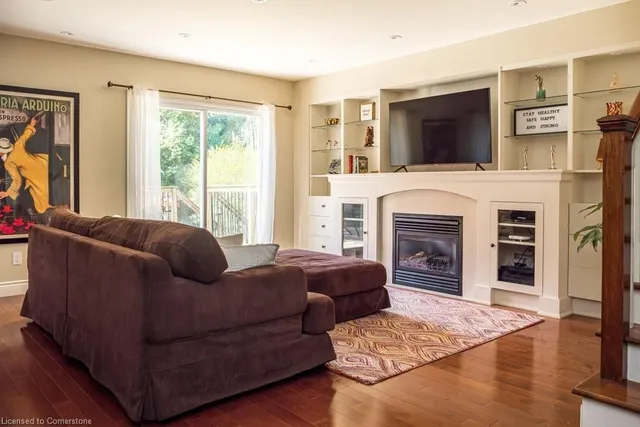 Additional image 14 of 330 Strathcona Dr