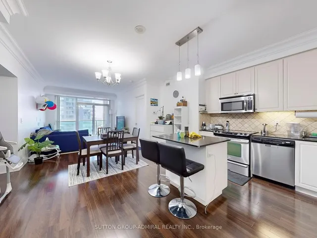 Additional image 12 of 70 Roehampton Ave Unit 1916