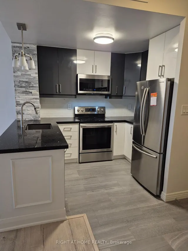 Additional image 13 of 3050 Ellesmere Rd Unit PH 08