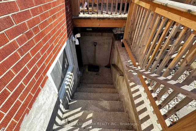 Additional image 18 of 232 Laughton Ave