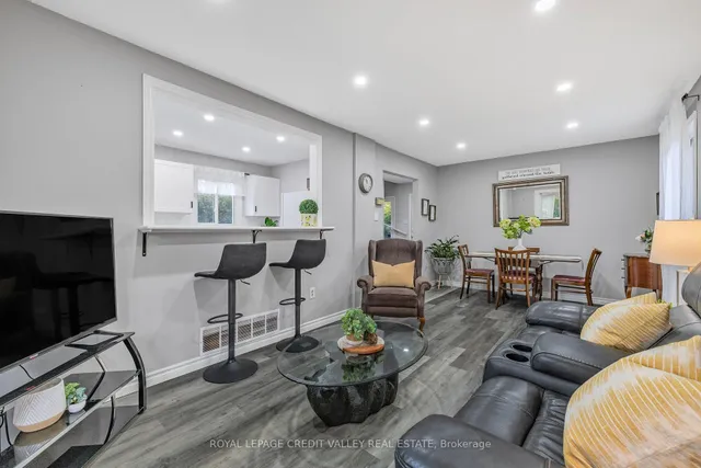 Additional image 23 of 65 Martindale Cres