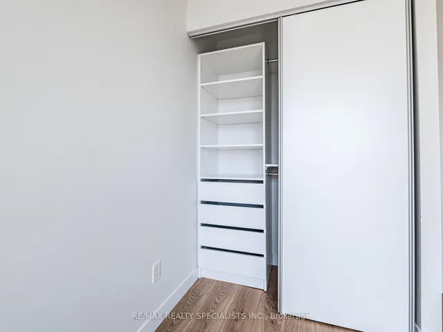 Additional image 26 of 60 Frederick St Unit 1112