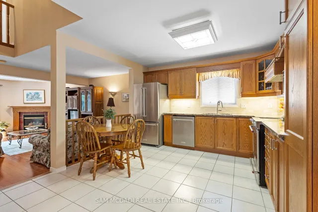 Additional image 14 of 18 Naples Blvd