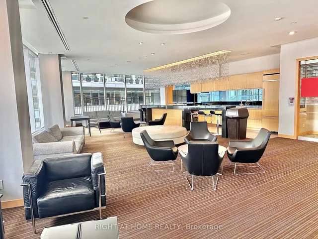 Additional image 33 of 65 Bremner Blvd Unit 5104