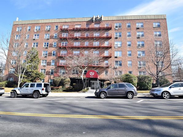 4727 Little Neck Pkwy, Flushing, NY