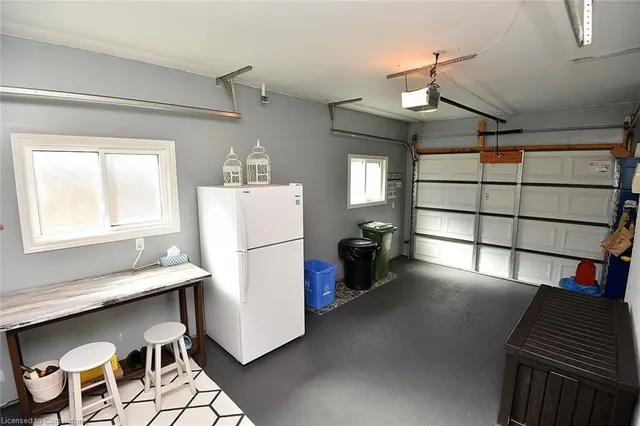 Additional image 31 of 272 Birchcliffe Cres