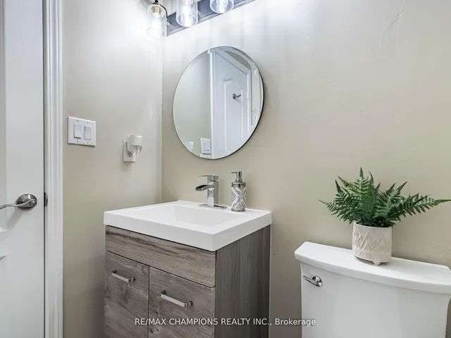 Additional image 14 of 707 Trudeau Dr