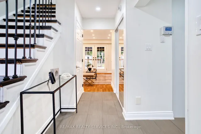 Additional image 6 of 8 Luminous Crt