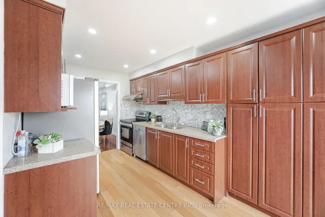 Additional image 14 of 27 Woodsend Ru