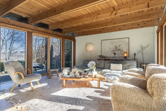 Additional image 27 of 43 Douglas Cres