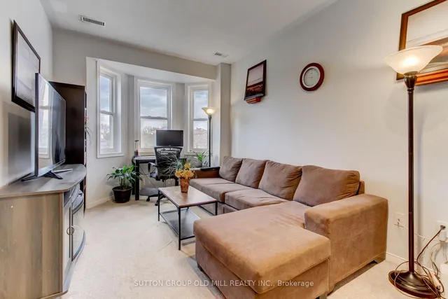 Additional image 9 of 760 Lawrence Ave Unit 167