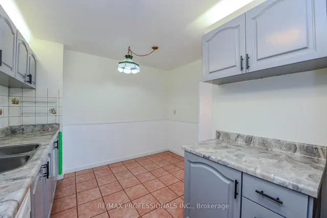 Additional image 13 of 362 The East Mall N/A Unit 302