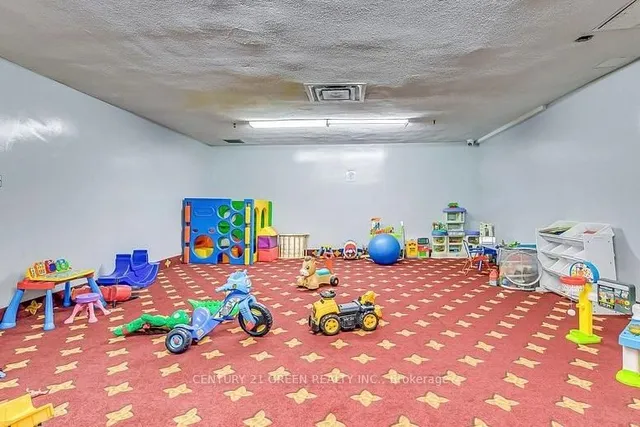 Additional image 38 of 366 The East Mall N/A Unit 322