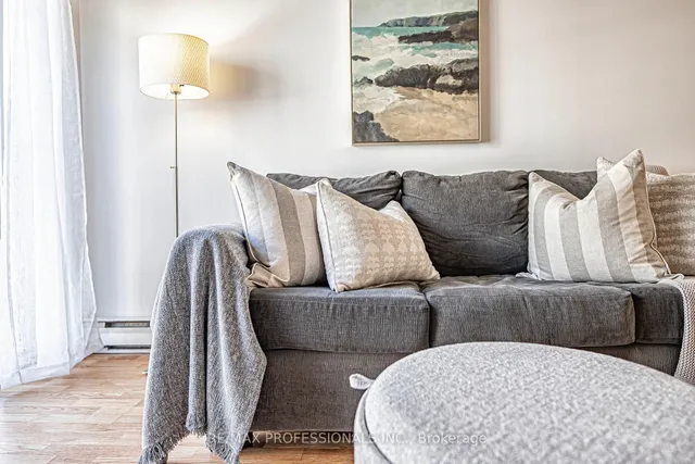 Additional image 12 of 61 Main St Unit 202