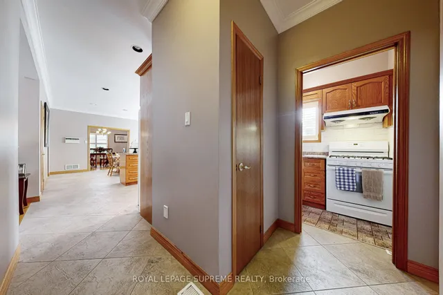 Additional image 26 of 10 Freeman Rd