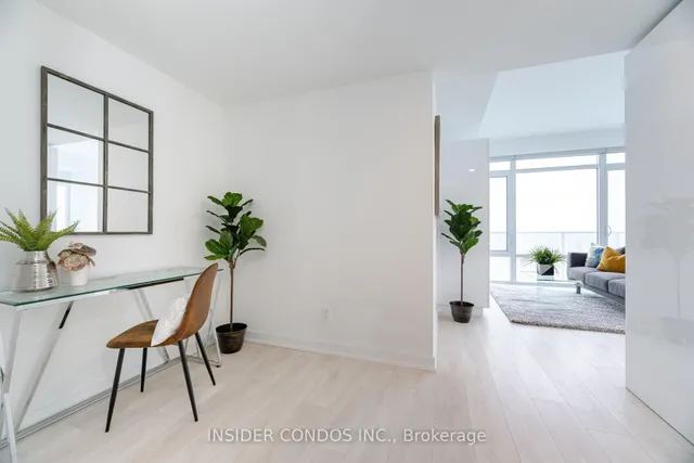Additional image 8 of 501 Yonge St Unit 5202