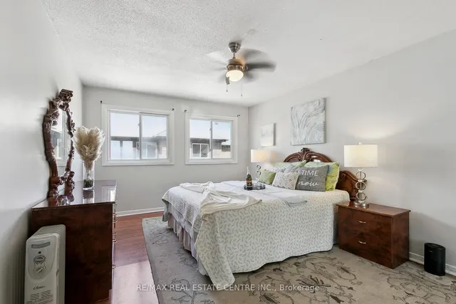 Additional image 33 of 2 Dailing Gate Unit 56