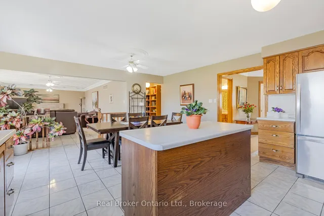 Additional image 15 of 266 Sumach Dr