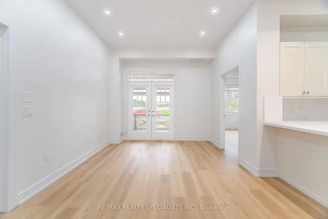 Additional image 16 of 2326 TAUNTON Rd Unit 103