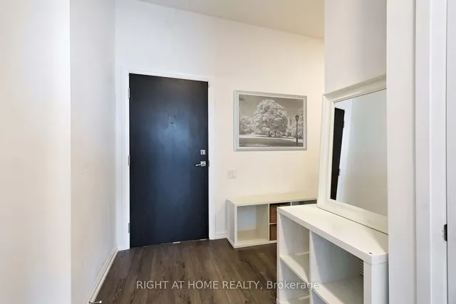 Additional image 9 of 4208 Dundas St Unit 523