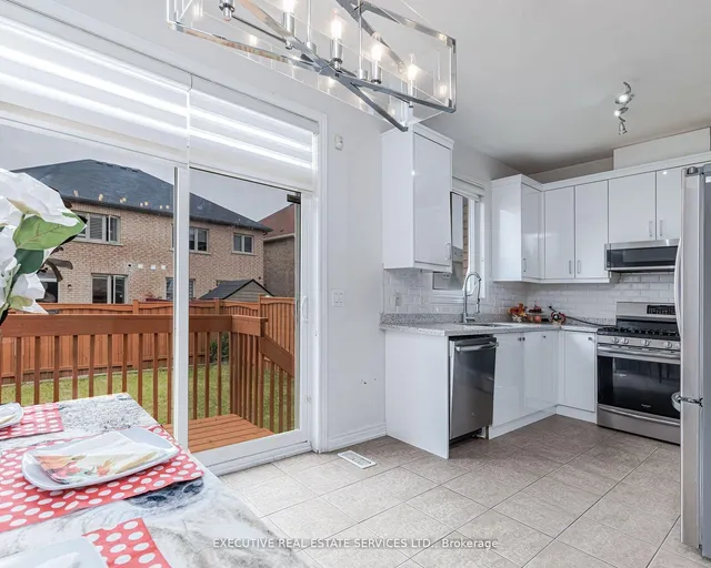 Additional image 13 of 10 Natronia Tr