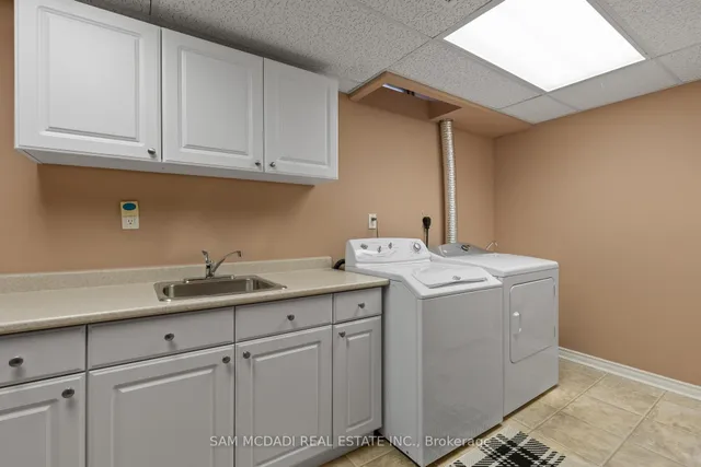 Additional image 27 of 44 Madrid Cres