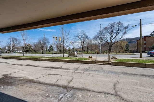 Additional image 5 of 1950 Main St Unit 304