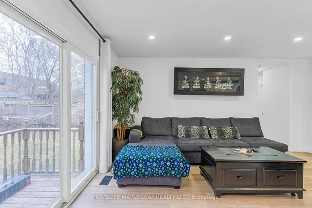 Additional image 16 of 292 Woodward Ave