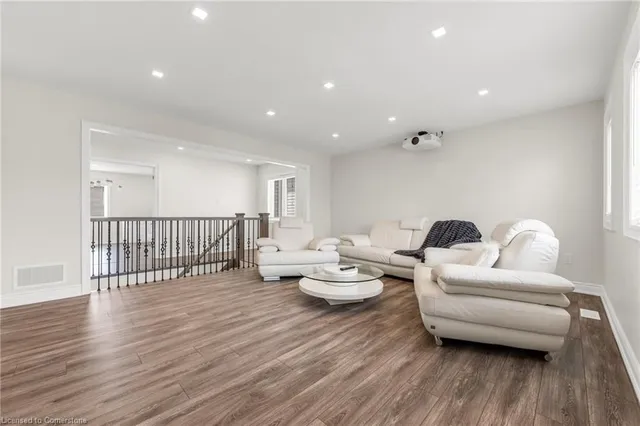 Additional image 24 of 123 Whitwell Way