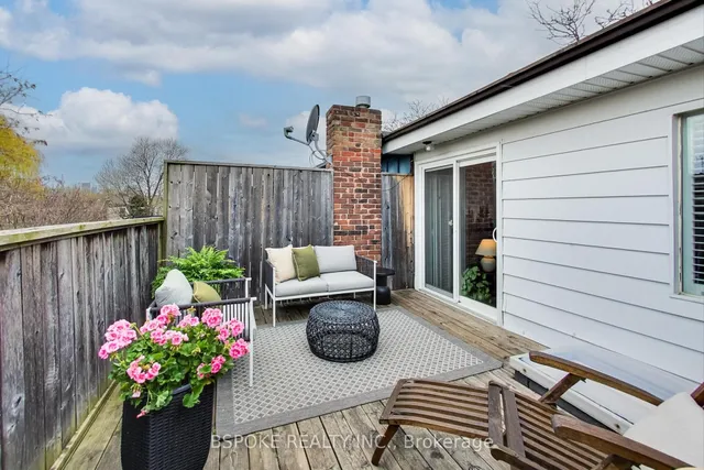 Additional image 25 of 293 Withrow Ave