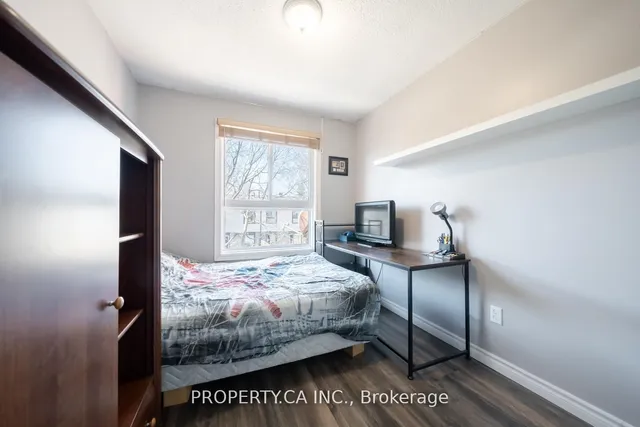 Additional image 29 of 64 Dawson Cres