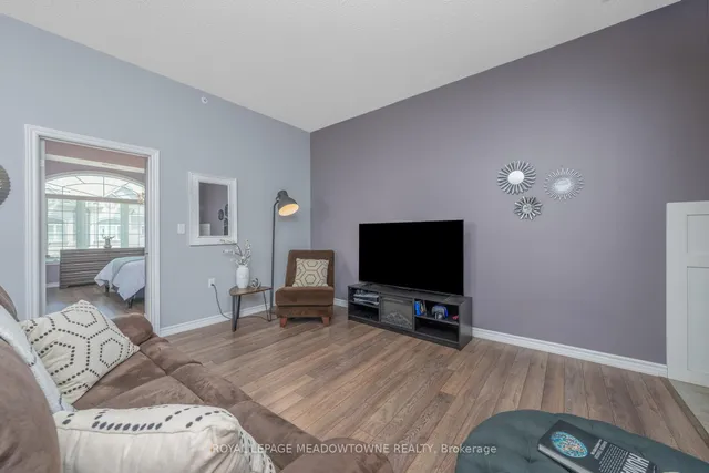 Additional image 8 of 1440 Main St Unit 415