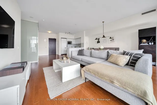 Additional image 26 of 33 Charles St Unit 3306
