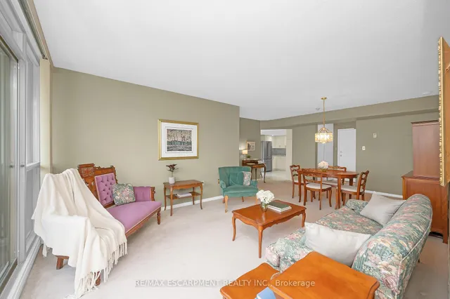 Additional image 5 of 5070 Pinedale Ave Unit 1109