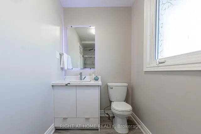 Additional image 22 of 4302 Highgate Cres