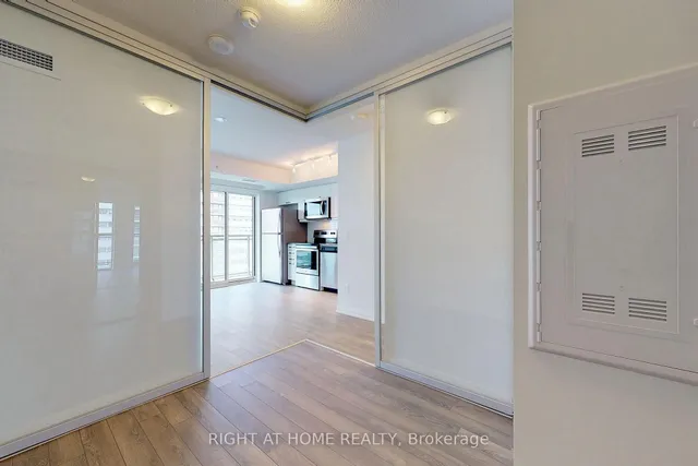 Additional image 18 of 30 Meadowglen Pl Unit 507