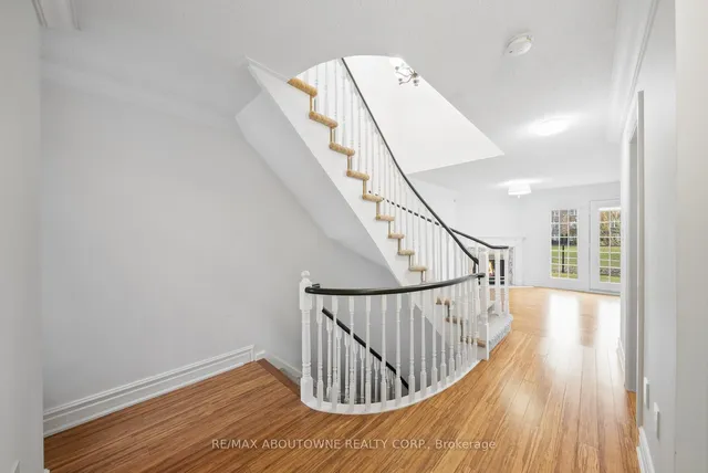 Additional image 4 of 2165 Country Club Dr Unit 12